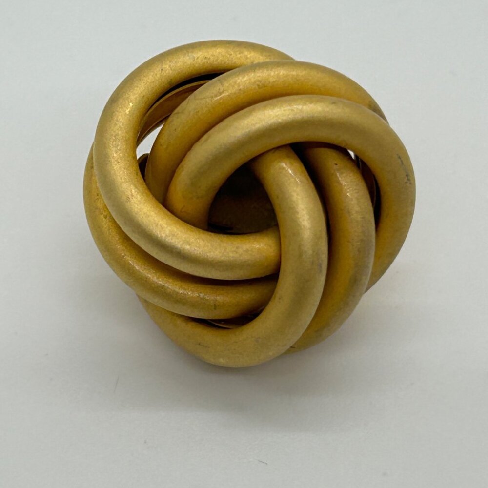 Vintage Matte Gold Knot Earrings Clip-On Brushed Gold-Tone Love Knot Statement - Picture 5 of 16